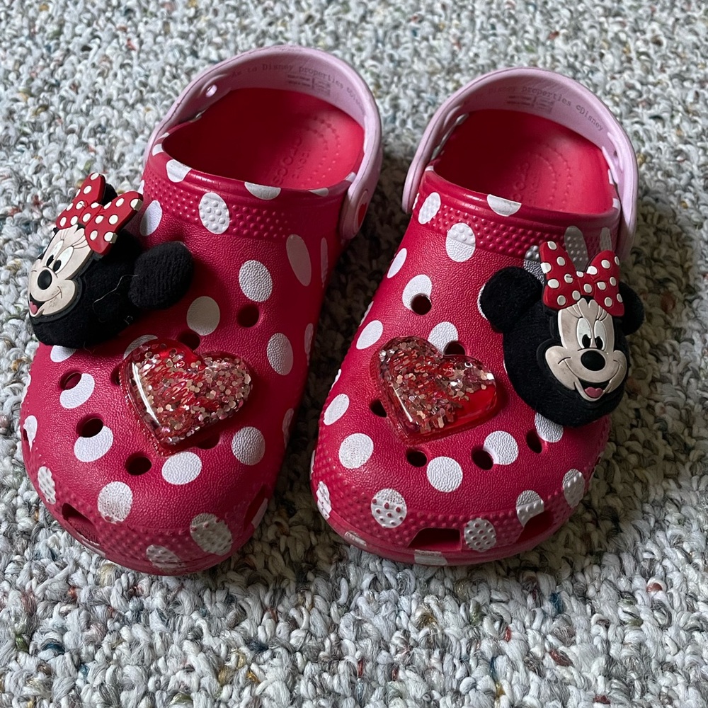 Minnie Mouse Crocs